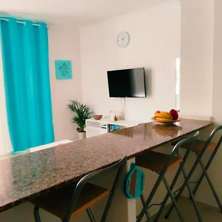 Louise 1 Minuto A Pie Del Mar Apartment